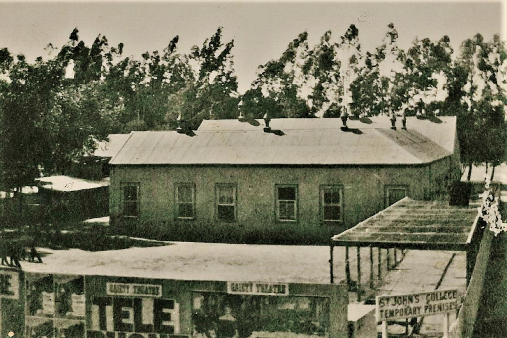 1902 3