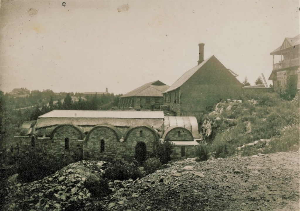 1915 3