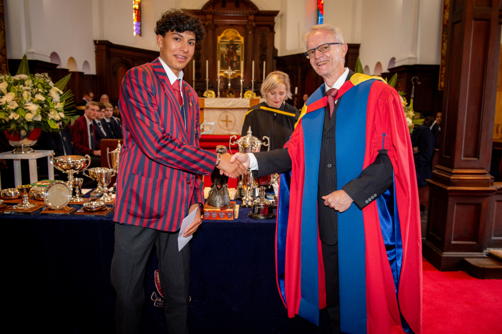 Best Senior Instrumentalist Dr Ben Oosthuizen Award