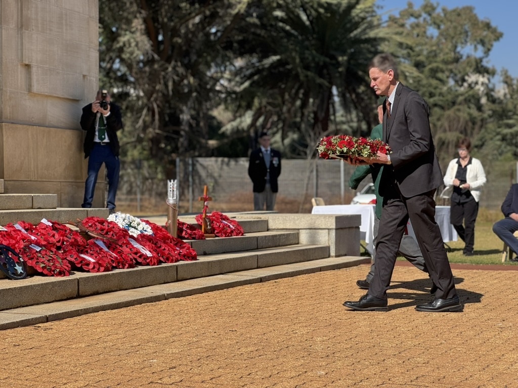 Laying the Wreath 2