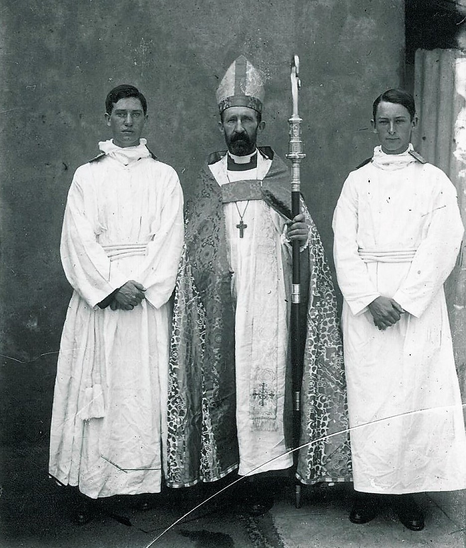 1921